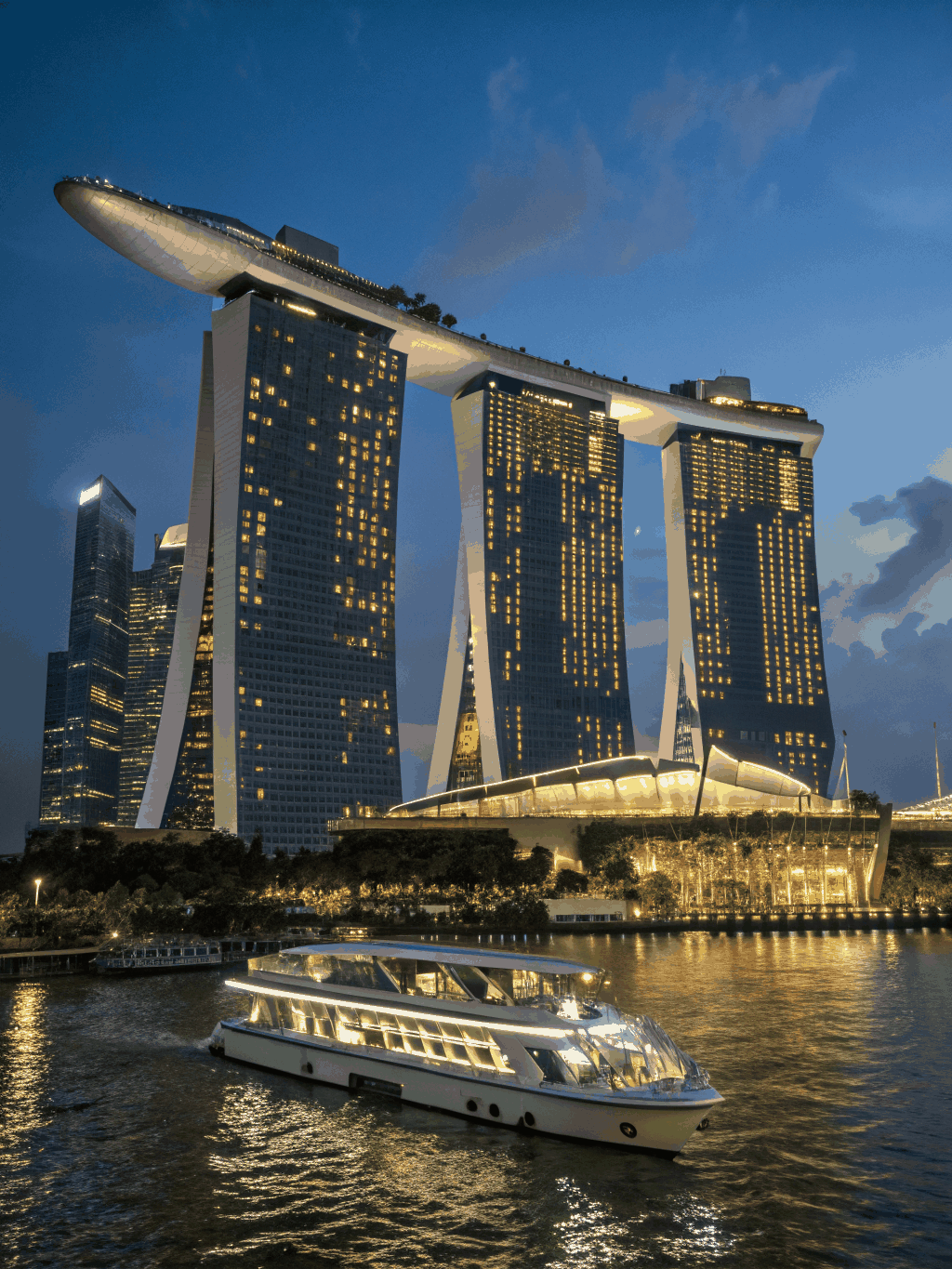 Singapore Marina Bay skyline and Supertree Grove